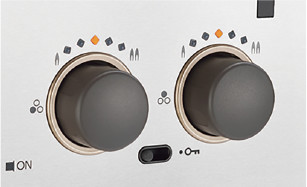 上品さを演出するジュエリーライト